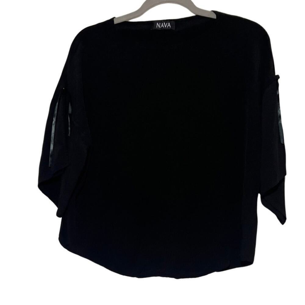Nava Italy Short Sleeve‎ textured bell sleeve blouse- Size M